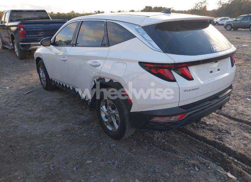 Photo 3 of 2024 Hyundai Tucson SE (VIN 5NMJA3DE2RH436368)