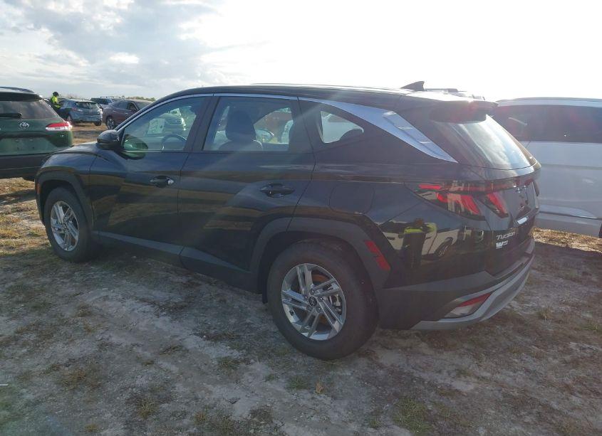 Photo 3 of 2025 Hyundai Tucson SE (VIN 5NMJA3DE2SH463656)