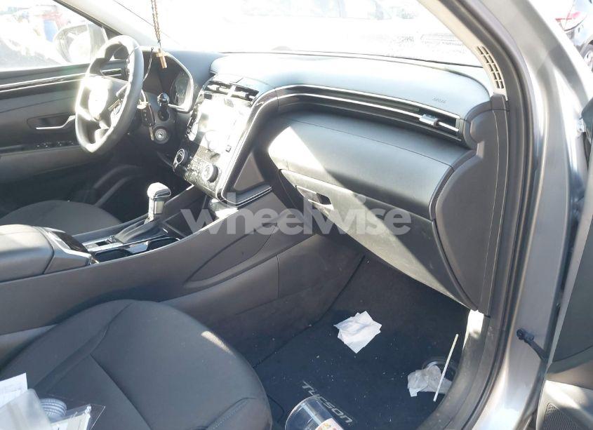 Photo 5 of 2024 Hyundai Tucson SE (VIN 5NMJA3DE4RH311954)