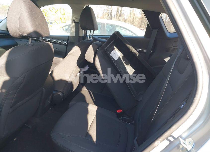 Photo 8 of 2024 Hyundai Tucson SE (VIN 5NMJA3DE4RH311954)