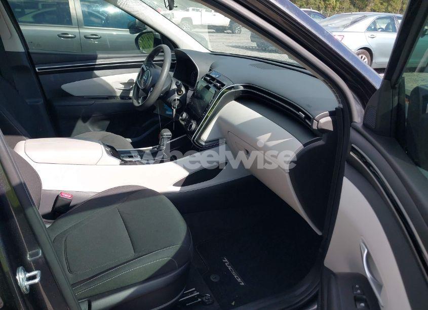 Photo 5 of 2024 Hyundai Tucson SE (VIN 5NMJA3DE5RH314037)