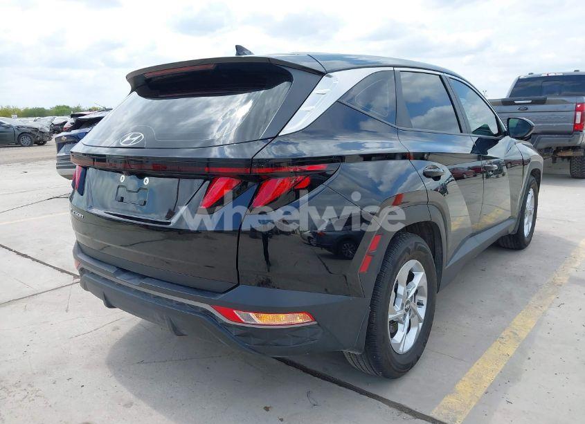 Photo 4 of 2024 Hyundai Tucson SE (VIN 5NMJA3DE5RH402456)