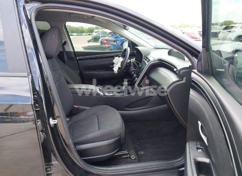 Photo 5 of 2024 Hyundai Tucson SE (VIN 5NMJA3DE5RH402456)