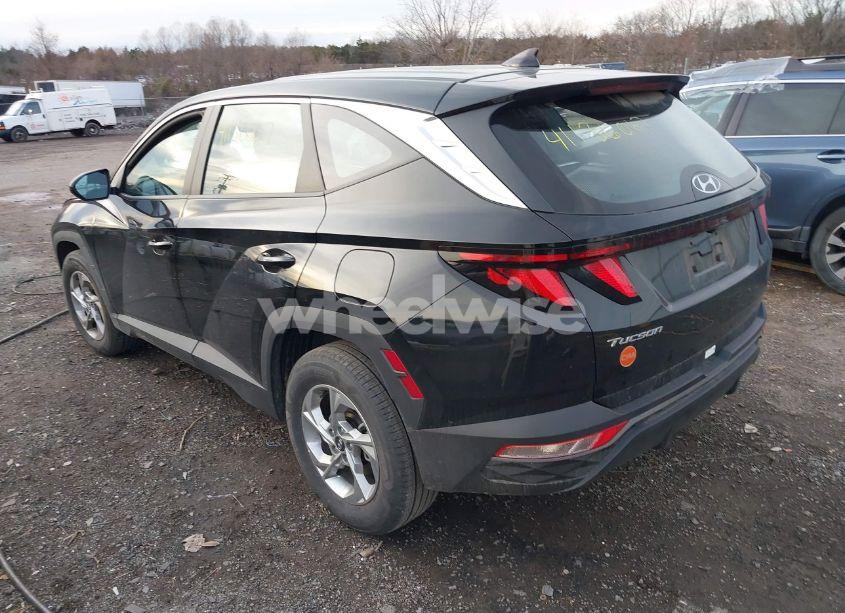 Photo 3 of 2024 Hyundai Tucson SE (VIN 5NMJA3DE5RH429401)