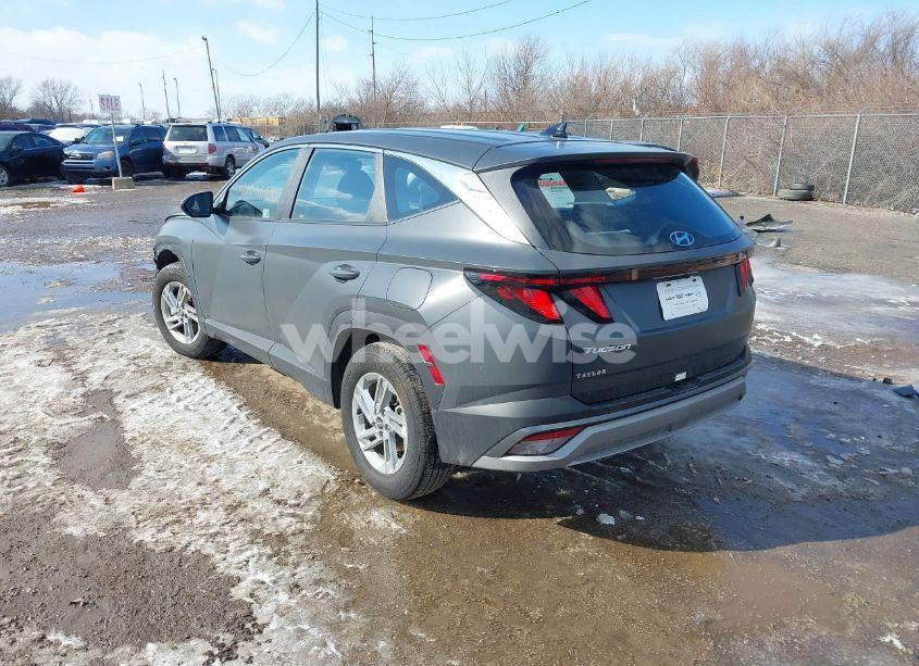 Photo 3 of 2025 Hyundai Tucson SE (VIN 5NMJA3DE6SH462042)