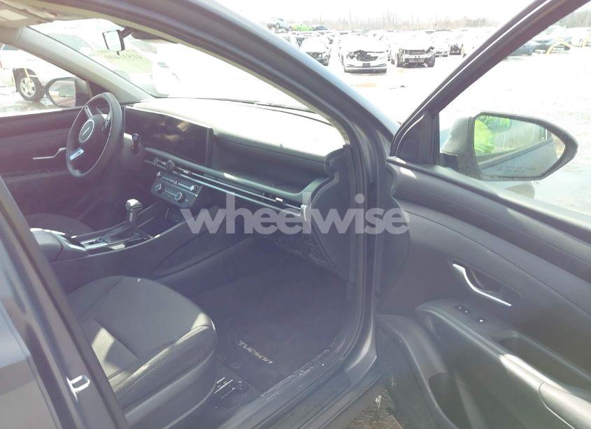 Photo 5 of 2025 Hyundai Tucson SE (VIN 5NMJA3DE6SH462042)