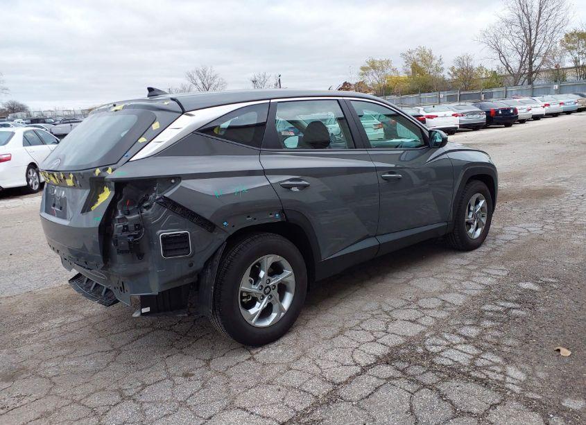 Photo 4 of 2024 Hyundai Tucson SE (VIN 5NMJA3DE9RH433063)