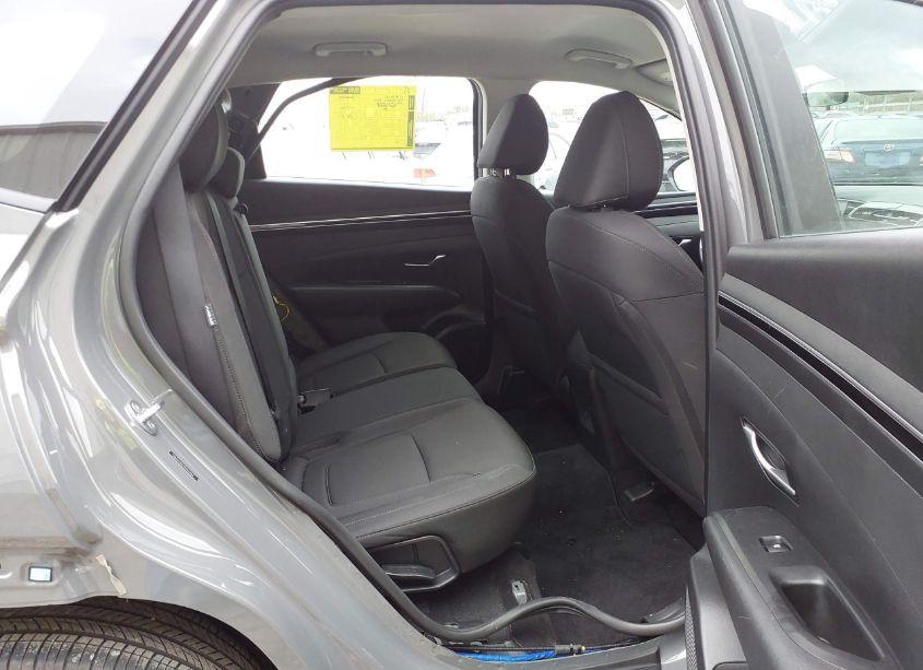 Photo 8 of 2024 Hyundai Tucson SE (VIN 5NMJA3DE9RH433063)
