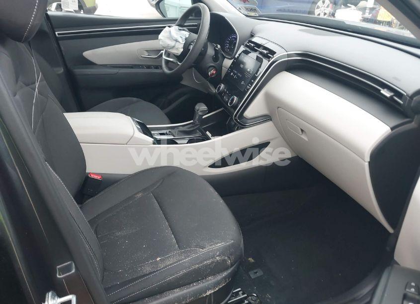 Photo 5 of 2024 Hyundai Tucson SE (VIN 5NMJA3DEXRH331433)