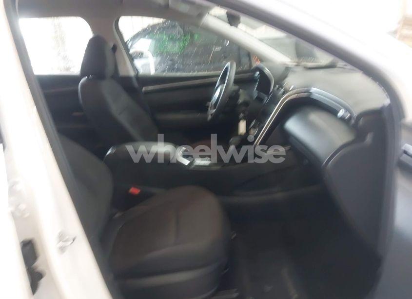 Photo 5 of 2024 Hyundai Tucson SE (VIN 5NMJA3DEXRH350497)
