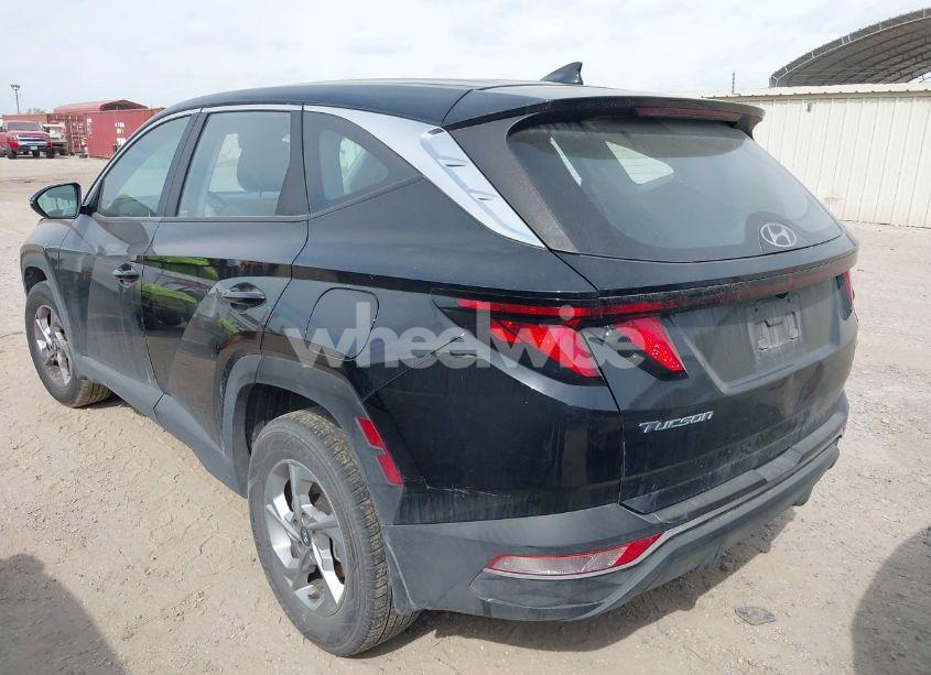 Photo 3 of 2022 Hyundai Tucson SE (VIN 5NMJACAE2NH086819)