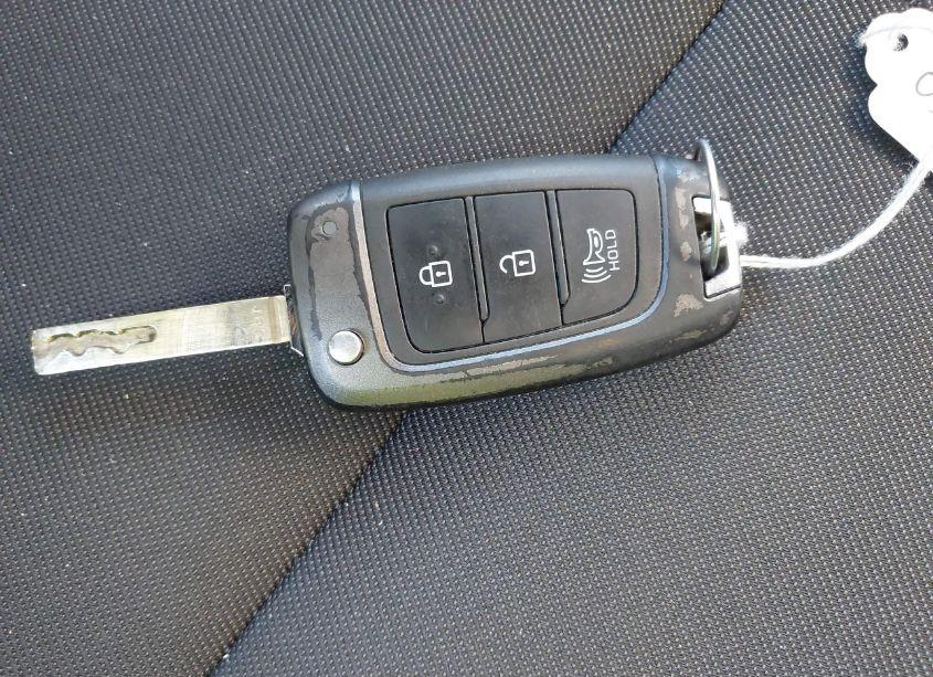 Photo 11 of 2022 Hyundai Tucson SE (VIN 5NMJACAE2NH115865)