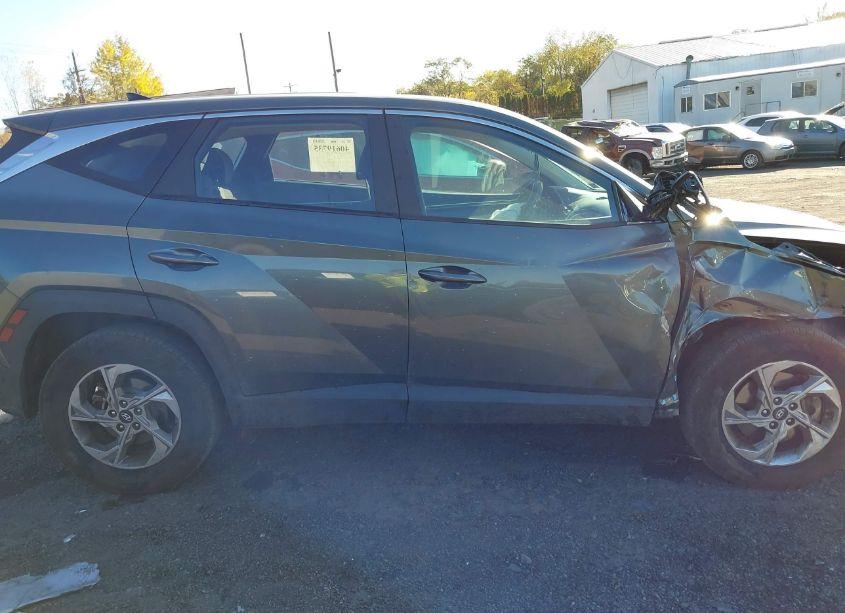 Photo 13 of 2022 Hyundai Tucson SE (VIN 5NMJACAE2NH115865)