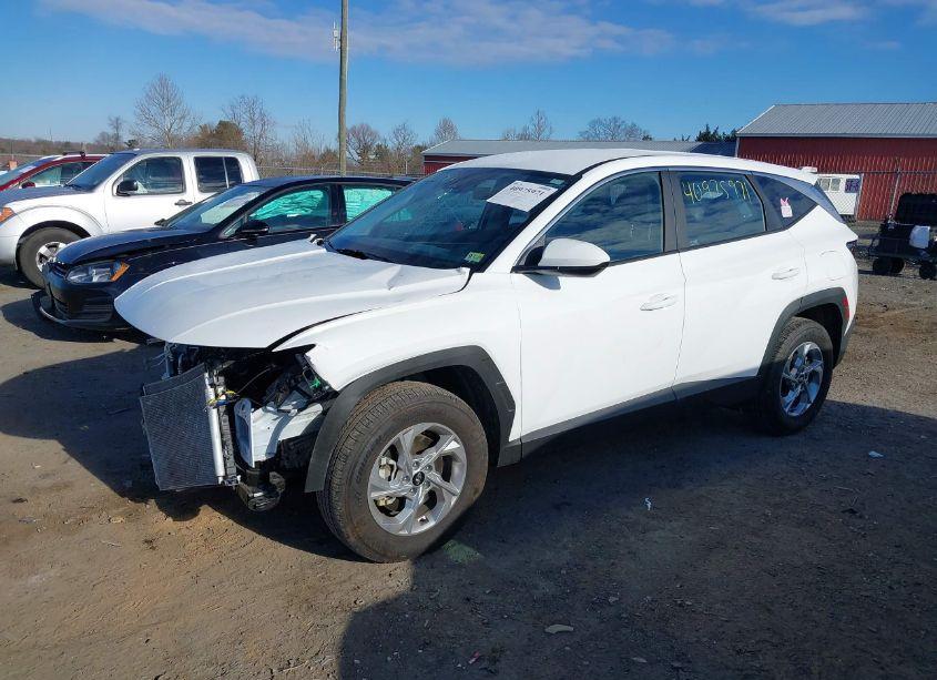 Photo 2 of 2023 Hyundai Tucson SE (VIN 5NMJACAE3PH284845)