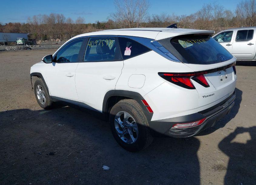 Photo 3 of 2023 Hyundai Tucson SE (VIN 5NMJACAE3PH284845)