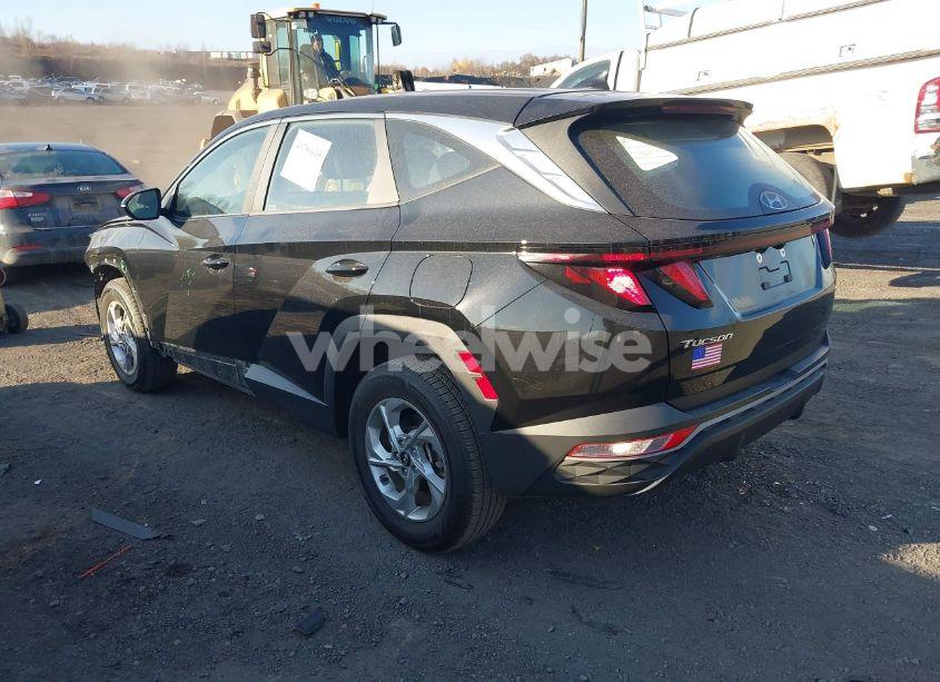 Photo 3 of 2022 Hyundai Tucson SE (VIN 5NMJACAE4NH061646)
