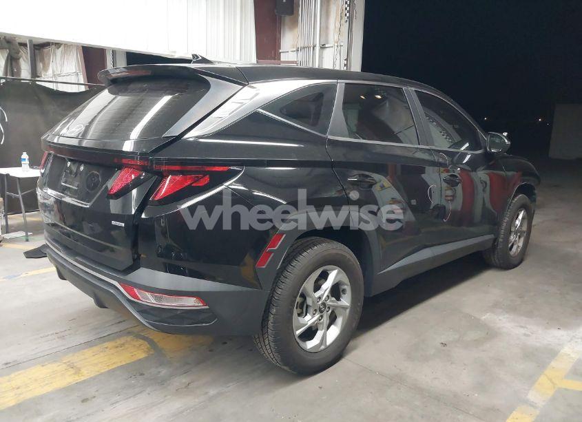 Photo 4 of 2022 Hyundai Tucson SE (VIN 5NMJACAE4NH068466)