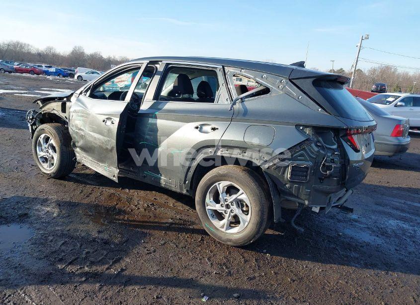 Photo 3 of 2022 Hyundai Tucson SE (VIN 5NMJACAE4NH069259)