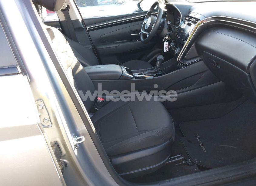 Photo 5 of 2023 Hyundai Tucson SE (VIN 5NMJACAE5PH235808)