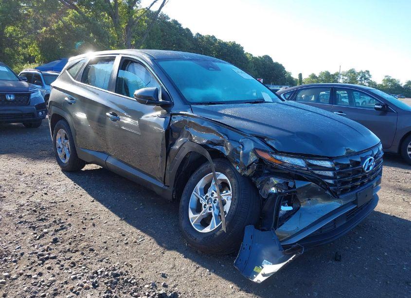 2023 Hyundai Tucson SE (VIN 5NMJACAEXPH243726) main photo