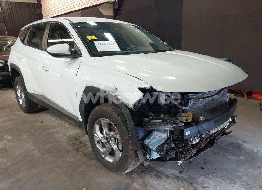 2024 Hyundai Tucson SE (VIN 5NMJACDE0RH418046) main photo