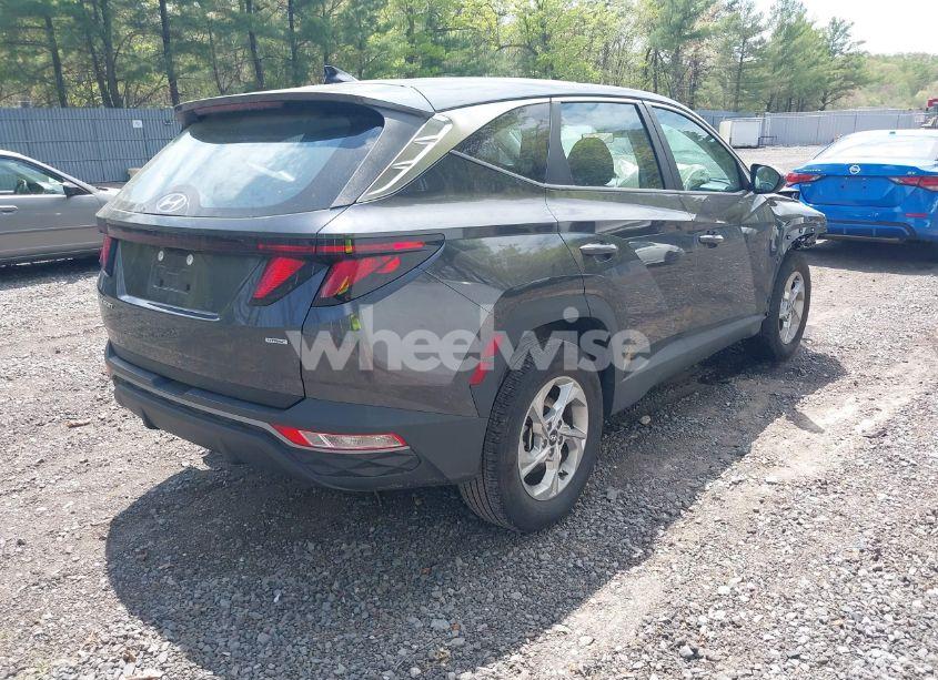 Photo 4 of 2024 Hyundai Tucson SE (VIN 5NMJACDE3RH326168)