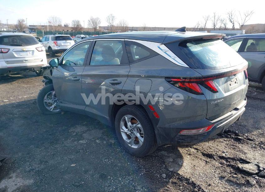 Photo 3 of 2024 Hyundai Tucson SE (VIN 5NMJACDE5RH345689)