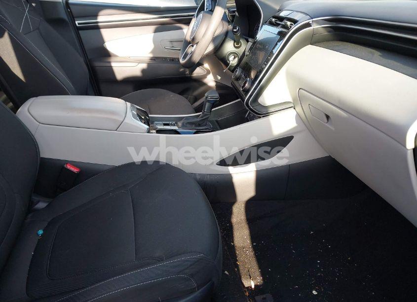 Photo 5 of 2024 Hyundai Tucson SE (VIN 5NMJACDE5RH345689)