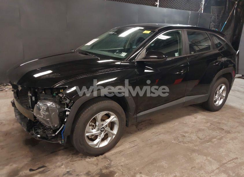 Photo 2 of 2024 Hyundai Tucson SE (VIN 5NMJACDE9RH400077)