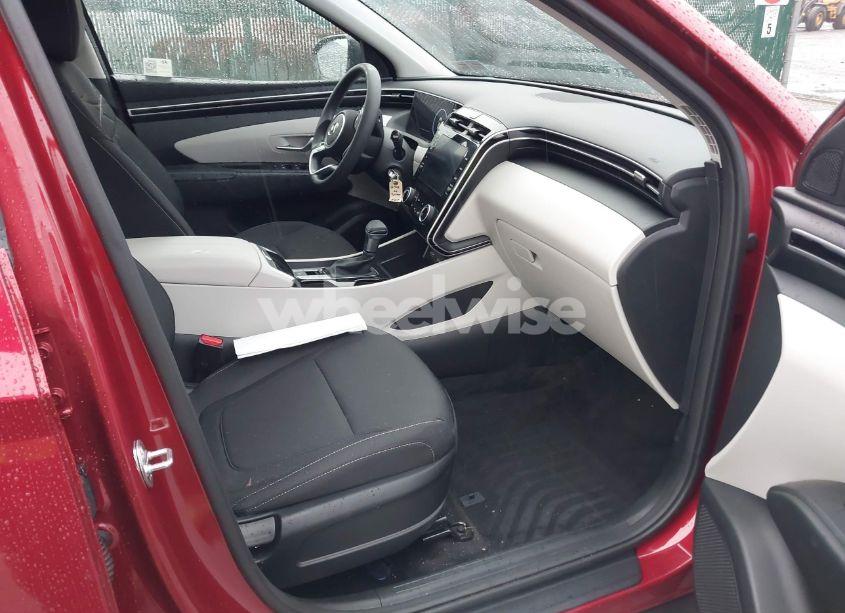 Photo 5 of 2024 Hyundai Tucson SE (VIN 5NMJACDE9RH437727)