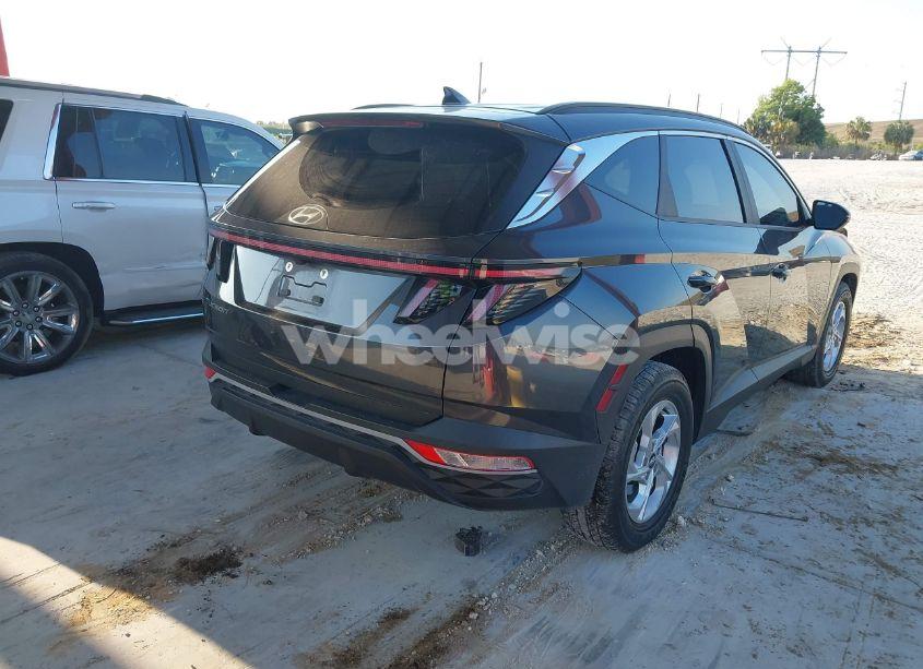Photo 4 of 2022 Hyundai Tucson SEL (VIN 5NMJB3AE0NH087285)