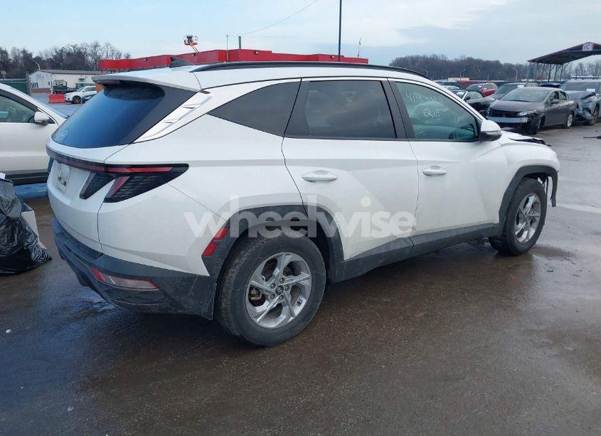Photo 4 of 2023 Hyundai Tucson SEL (VIN 5NMJB3AE0PH239049)
