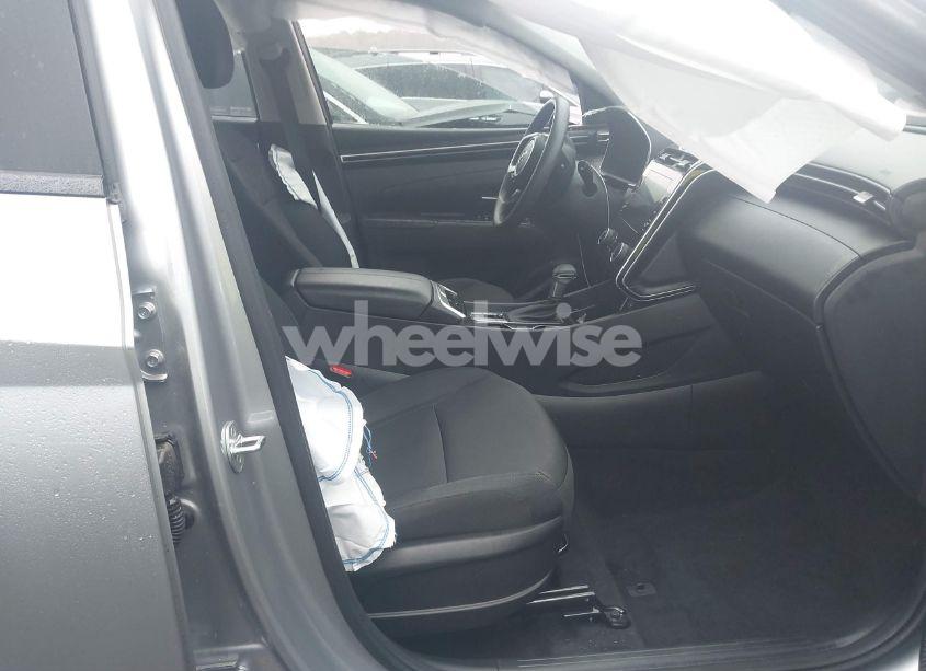 Photo 5 of 2022 Hyundai Tucson SEL (VIN 5NMJB3AE1NH094598)