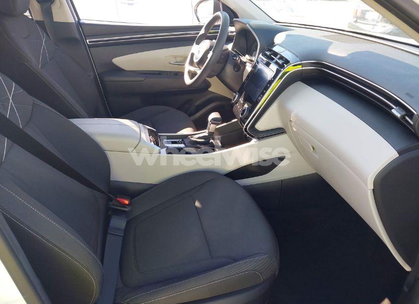 Photo 5 of 2022 Hyundai Tucson SEL (VIN 5NMJB3AE2NH004665)