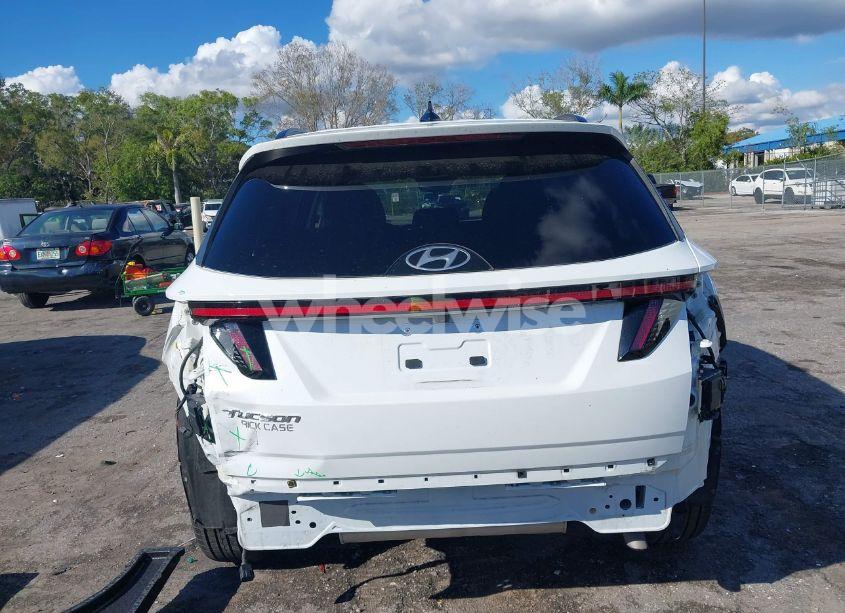Photo 6 of 2022 Hyundai Tucson SEL (VIN 5NMJB3AE2NH004665)