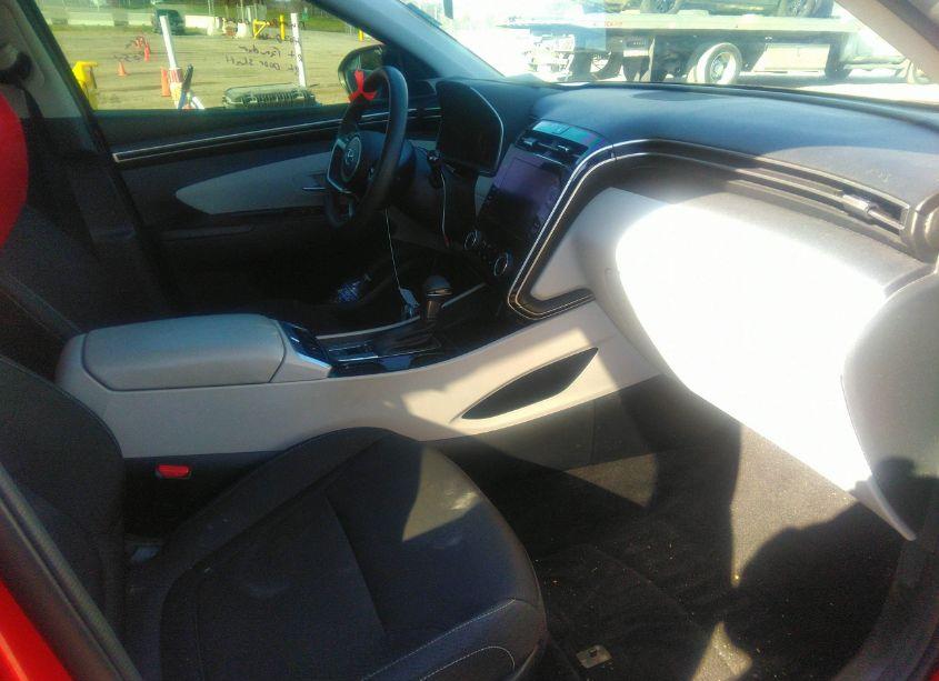 Photo 5 of 2022 Hyundai Tucson SEL (VIN 5NMJB3AE3NH000124)