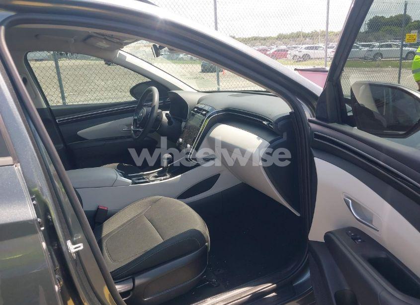 Photo 5 of 2022 Hyundai Tucson SEL (VIN 5NMJB3AE3NH069301)