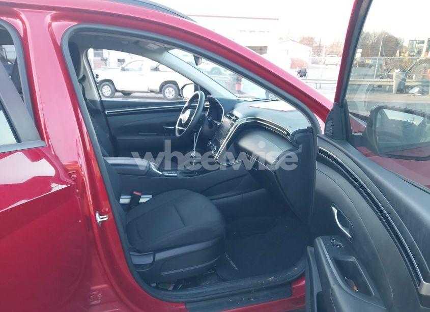 Photo 5 of 2022 Hyundai Tucson SEL (VIN 5NMJB3AE3NH069413)