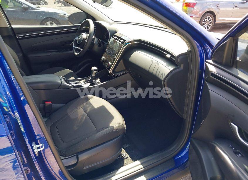 Photo 5 of 2022 Hyundai Tucson SEL (VIN 5NMJB3AE3NH076555)