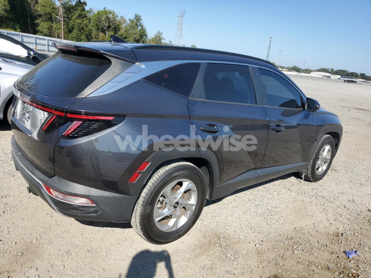 Photo 3 of 2022 HYUNDAI TUCSON SEL (VIN 5NMJB3AE4NH110728)
