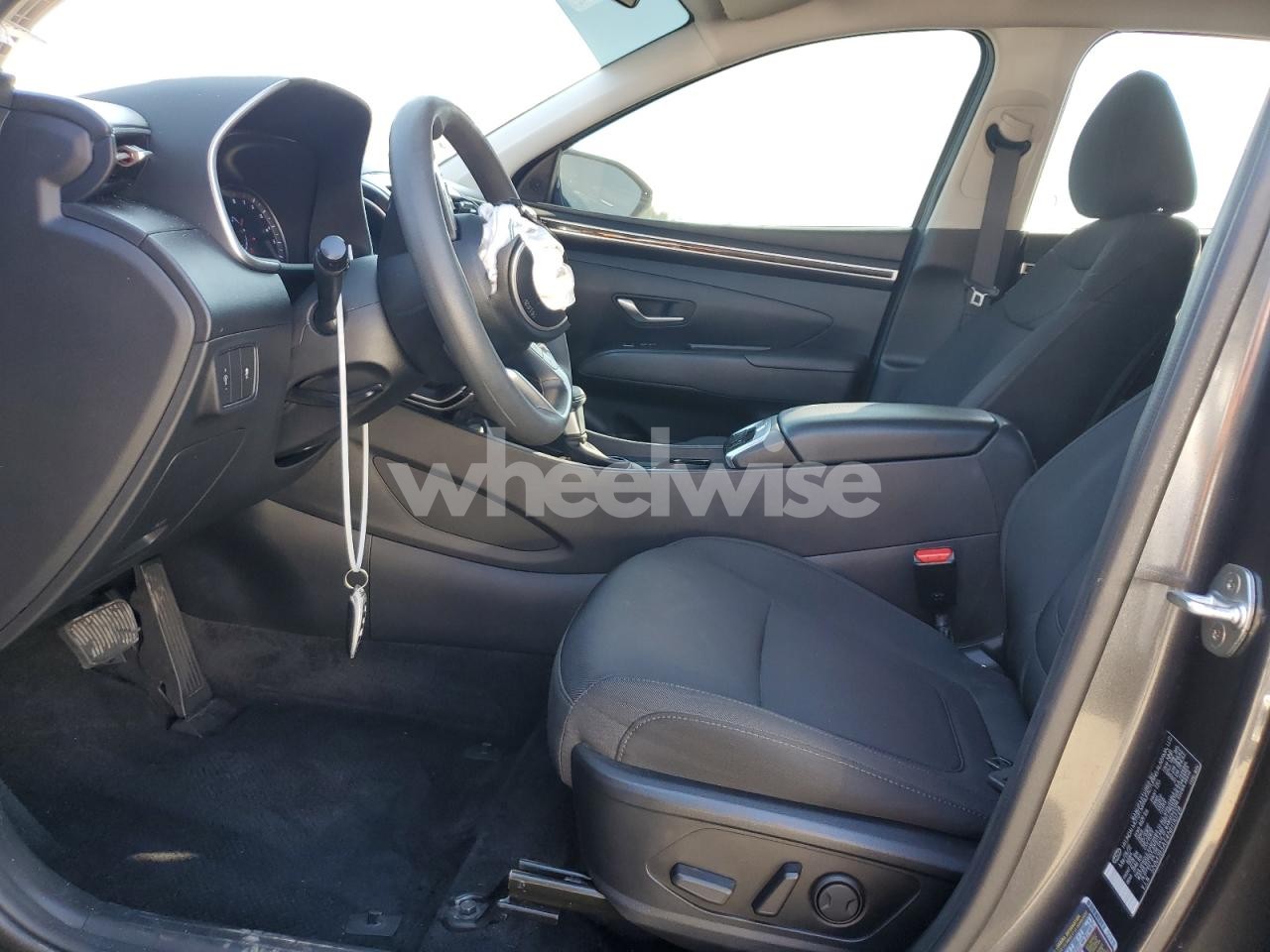 Photo 7 of 2022 HYUNDAI TUCSON SEL (VIN 5NMJB3AE4NH110728)