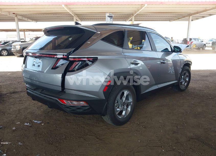 Photo 4 of 2022 Hyundai Tucson SEL (VIN 5NMJB3AE4NH154440)