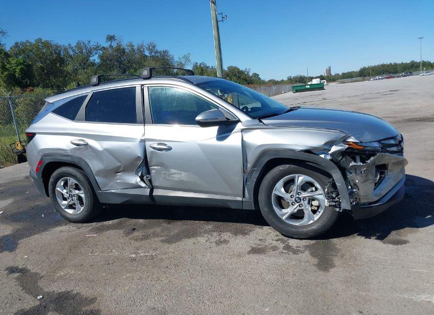 Photo 13 of 2022 Hyundai Tucson SEL (VIN 5NMJB3AE5NH103786)