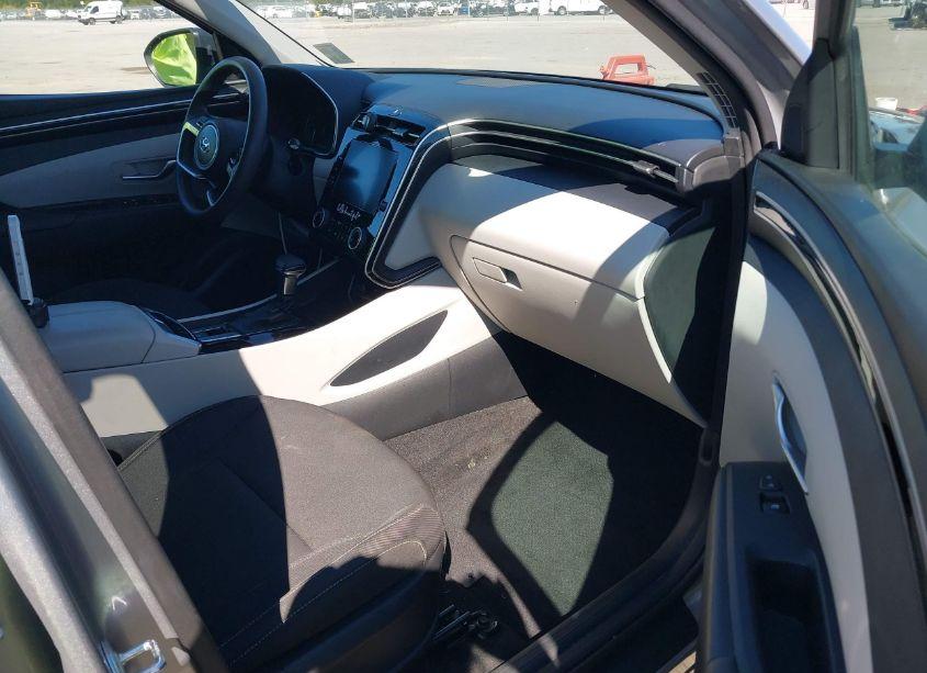 Photo 5 of 2022 Hyundai Tucson SEL (VIN 5NMJB3AE5NH103786)