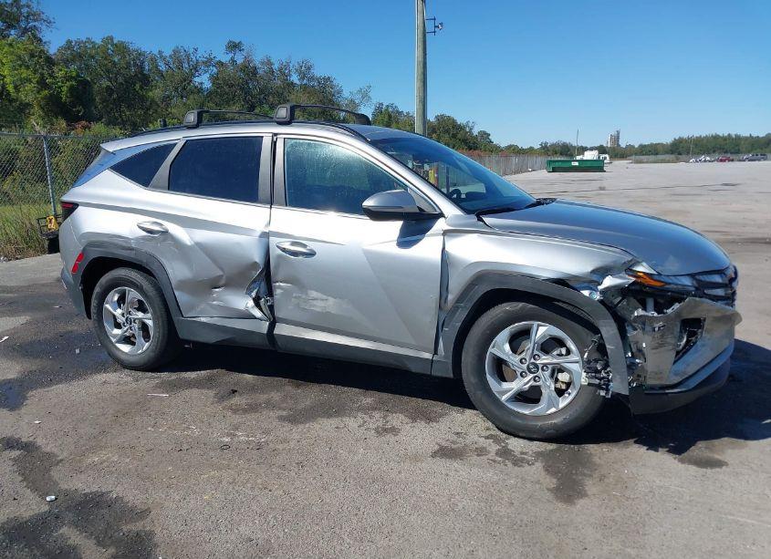 Photo 6 of 2022 Hyundai Tucson SEL (VIN 5NMJB3AE5NH103786)