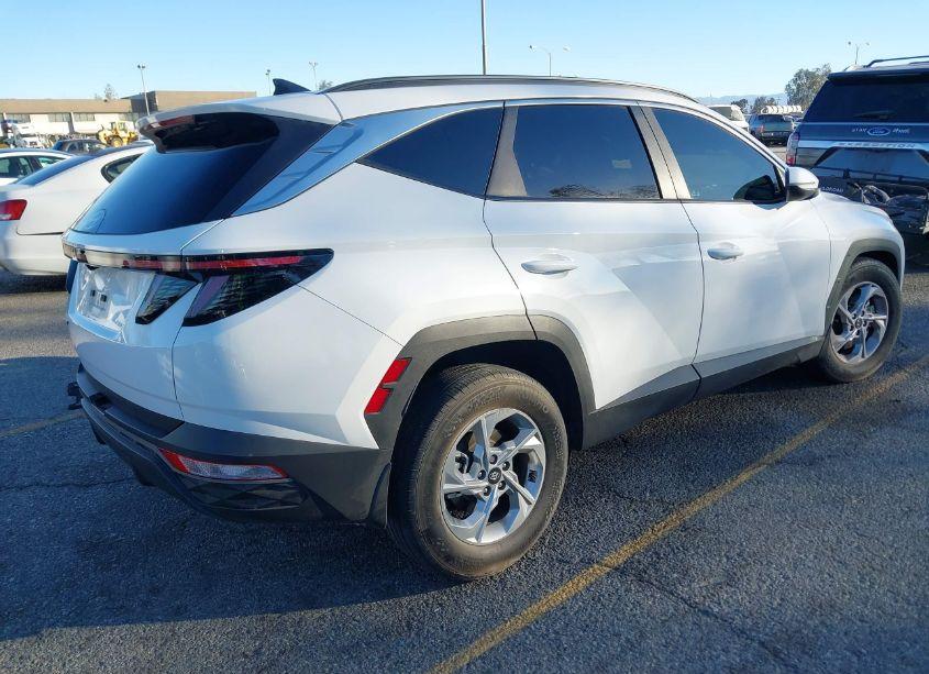 Photo 4 of 2023 Hyundai Tucson SEL (VIN 5NMJB3AE5PH176157)