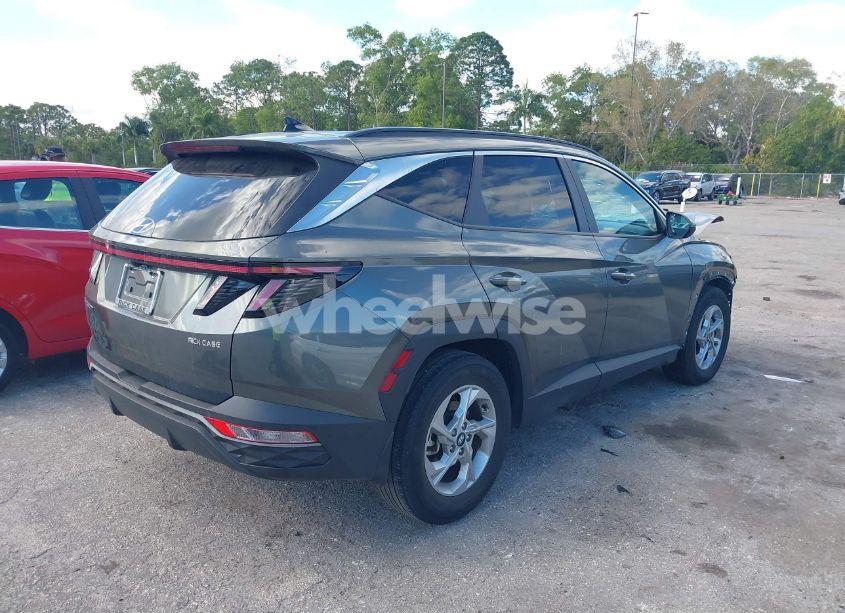 Photo 4 of 2022 Hyundai Tucson SEL (VIN 5NMJB3AE6NH154648)