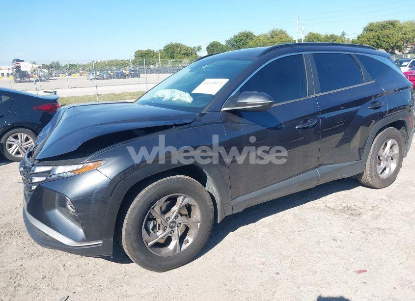 Photo 2 of 2022 Hyundai Tucson SEL (VIN 5NMJB3AE7NH065963)