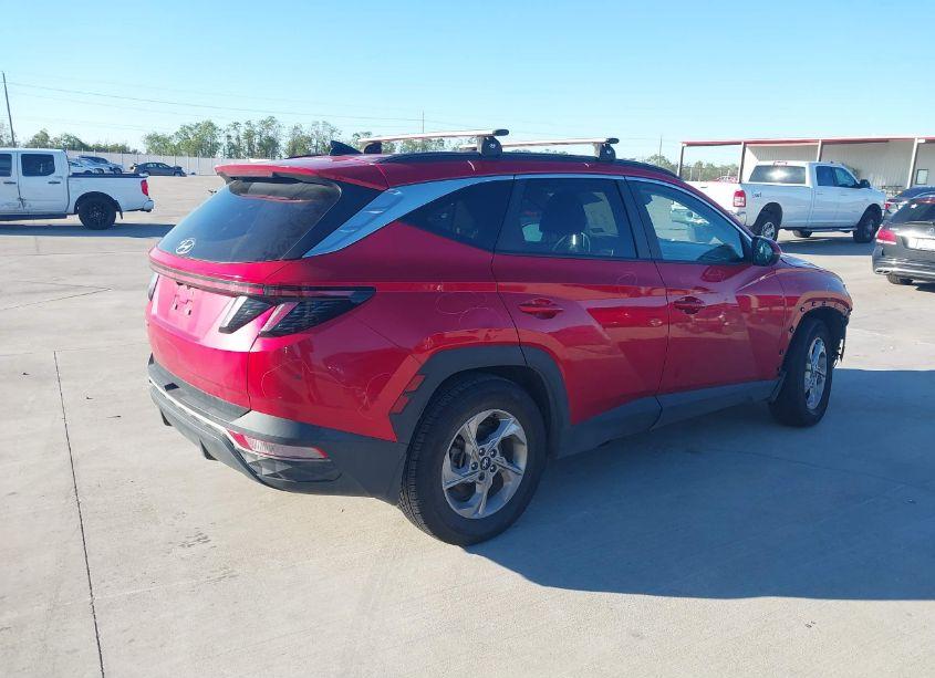 Photo 4 of 2022 Hyundai Tucson SEL (VIN 5NMJB3AE7NH132447)