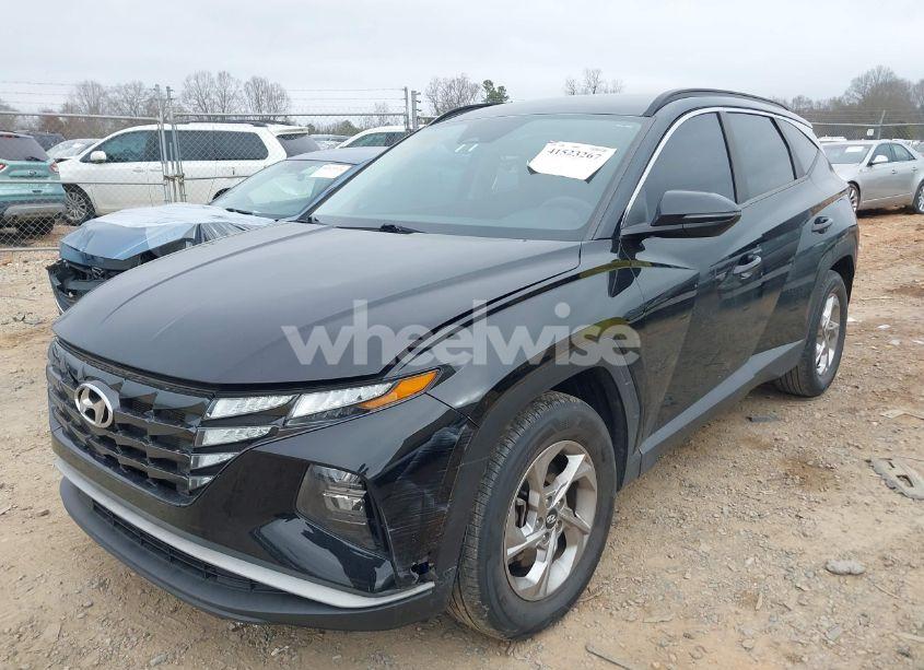 Photo 2 of 2022 Hyundai Tucson SEL (VIN 5NMJB3AE8NH003990)